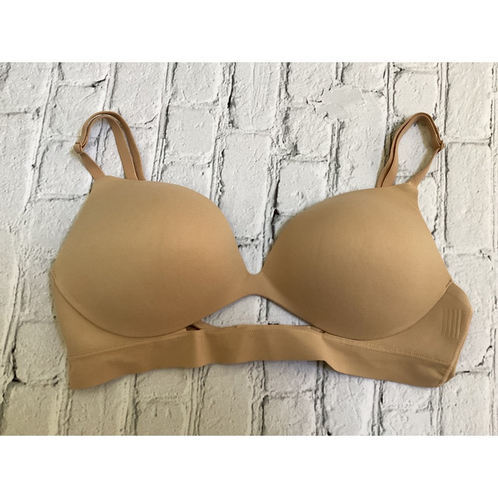 Victorias Secret Wireless Bra Tan Nude Padded T-Shirt Bra 34C Gold V Logo